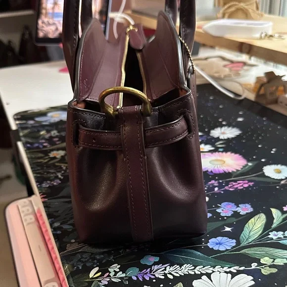 Coach empire 34 in Merlot - Picture 2 of 8